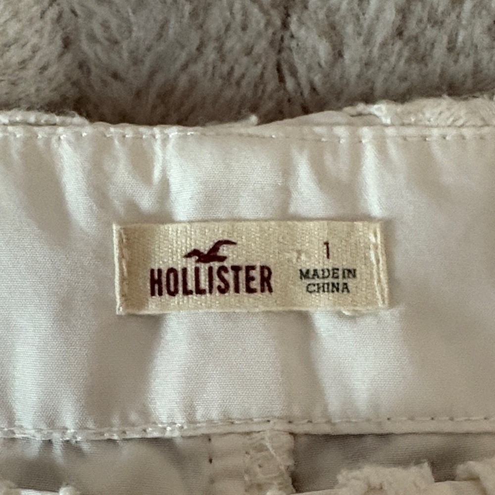 Hollister Cream Floral Lace High Waist Shorts XS117 - Picture 3 of 4
